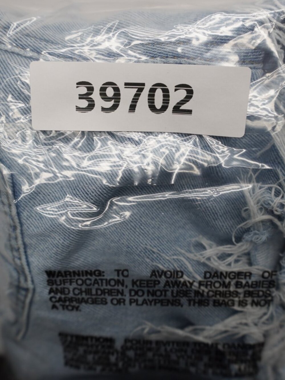 AGOLDE Criss Cross Jean Shorts in Symbol Size 23 - Picture 12 of 12